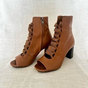 AS-IS CHLOE leather laceup boots. Get BEYONCE COWBOY CARTER READY! 👢